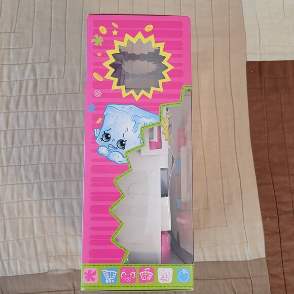 Shopkins "So Cool Fridge" 2013 Playset by Moose Toys Brand New - Picture 2 of 4